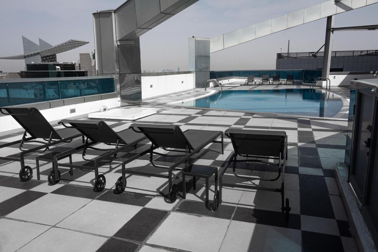 Best 2 Bedroom Apartment Beach Front Abu Dhabi Bagian luar foto
